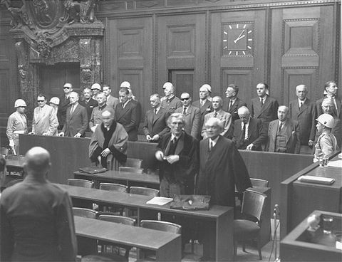 Nuremberg Defendants%20rise%20as%20Judges%20enter